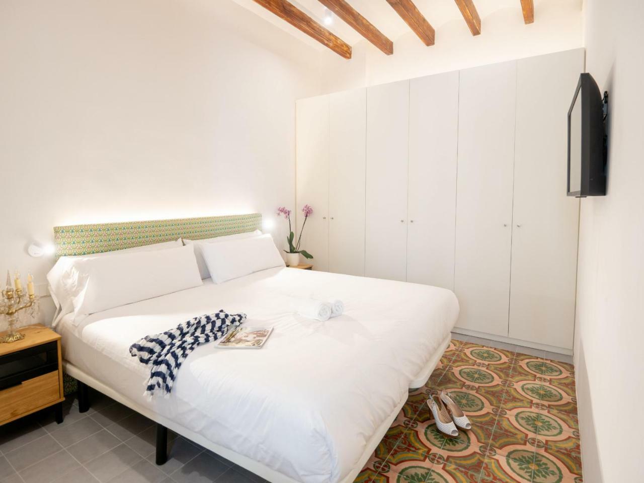 Es Palauet Brandnew One Suite Apartment In Ibiza Center Exteriör bild